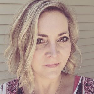 Meet your Posher, Stefanie